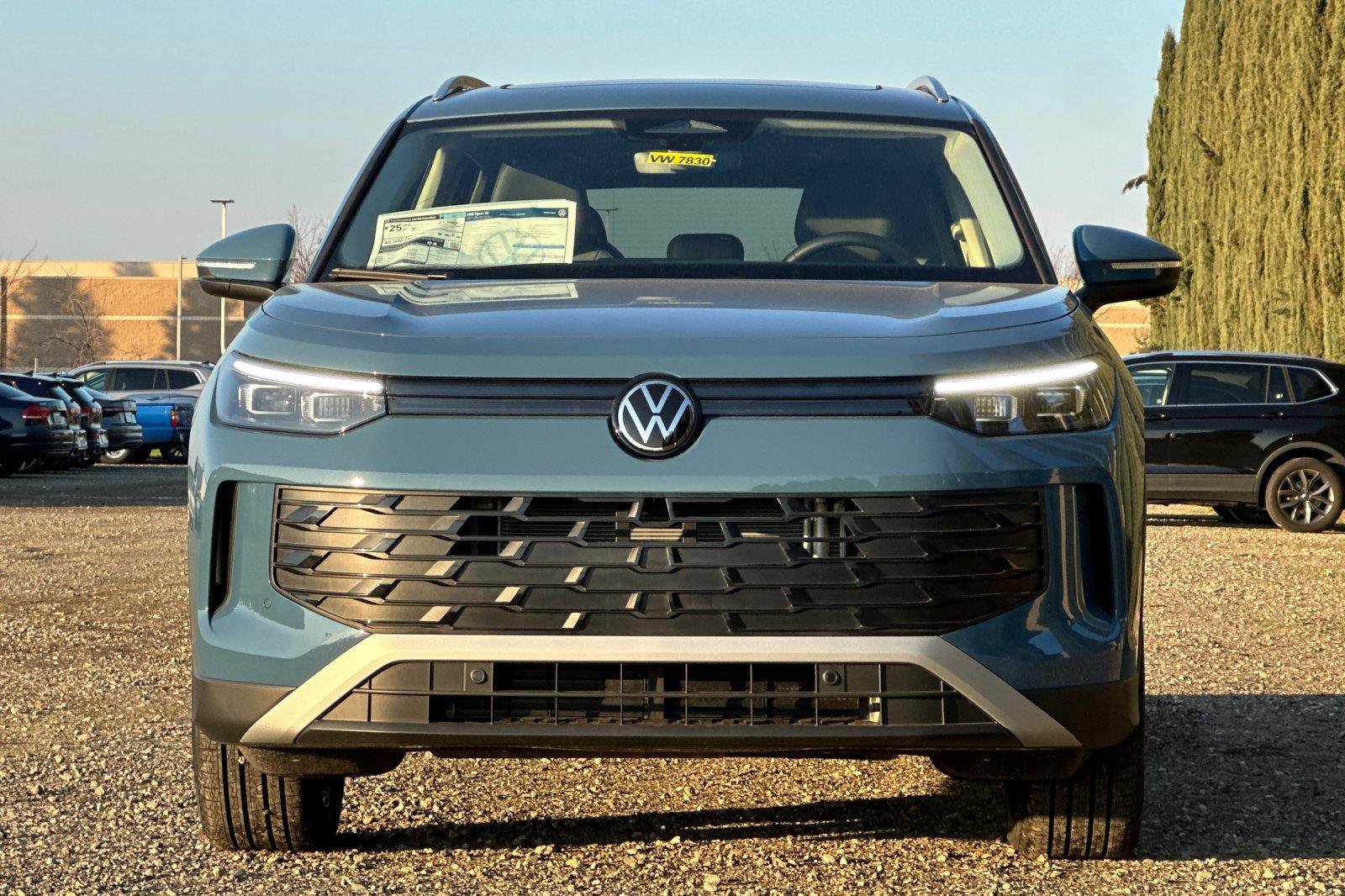 New 2026 Volkswagen Tiguan SE AWD/4WD image 8