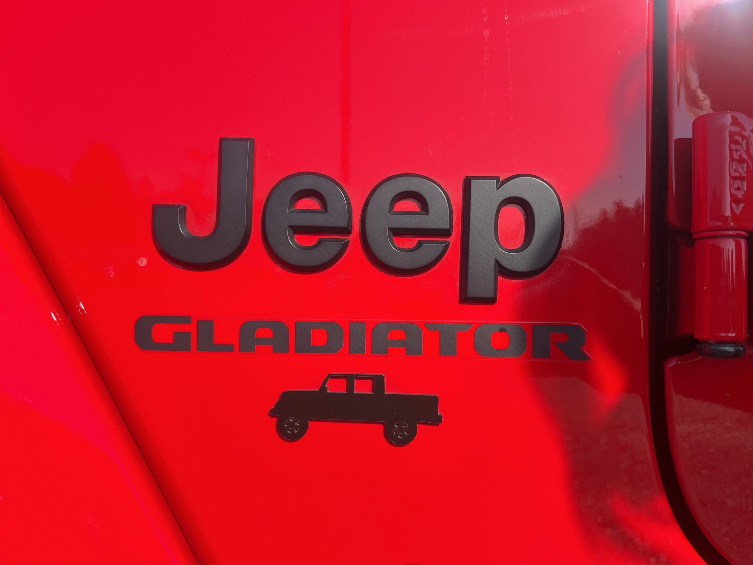 Used 2022 Jeep Gladiator Sport AWD/4WD image 12