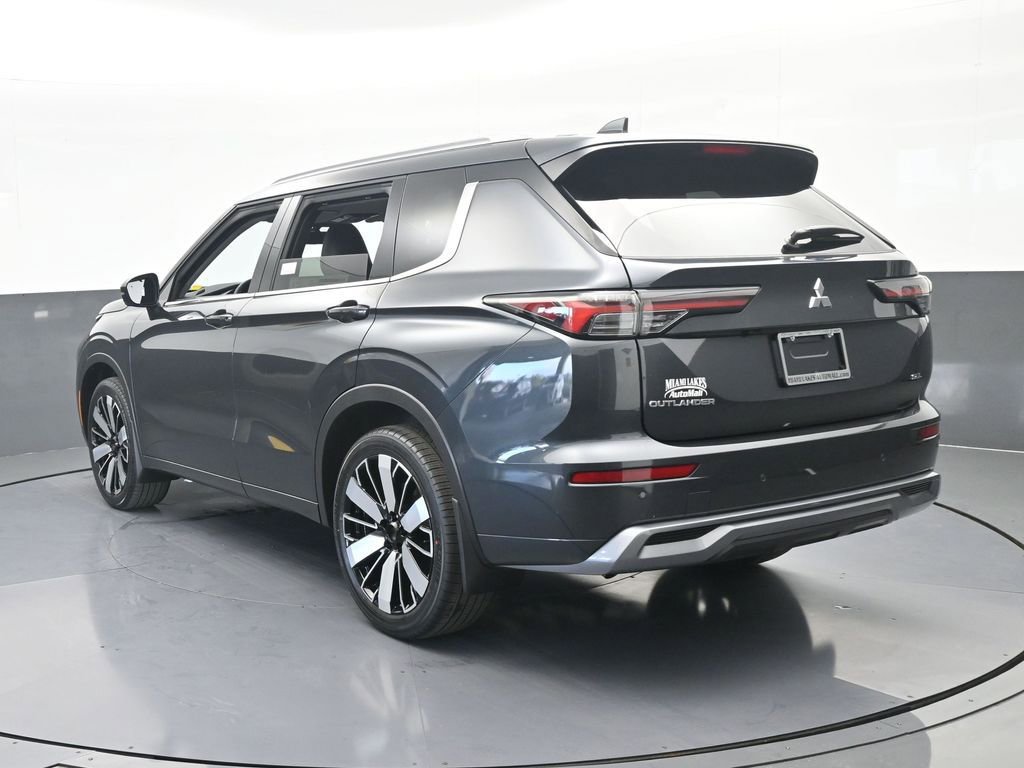 New 2026 Mitsubishi Outlander SEL FWD image 4
