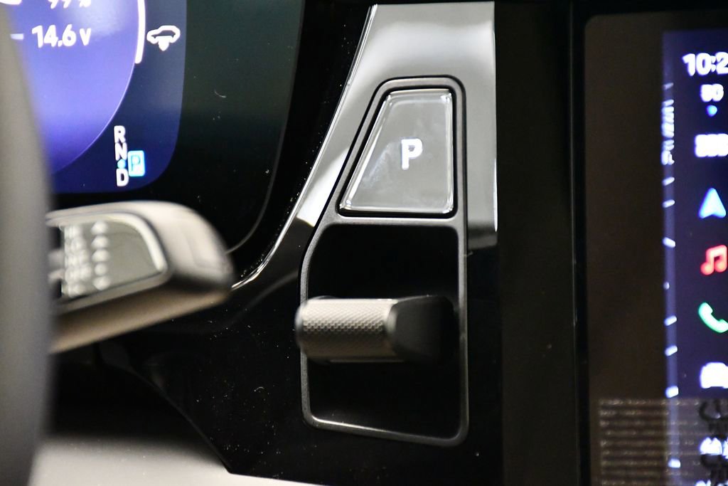 Used 2025 Porsche Macan 4S Electric image 31