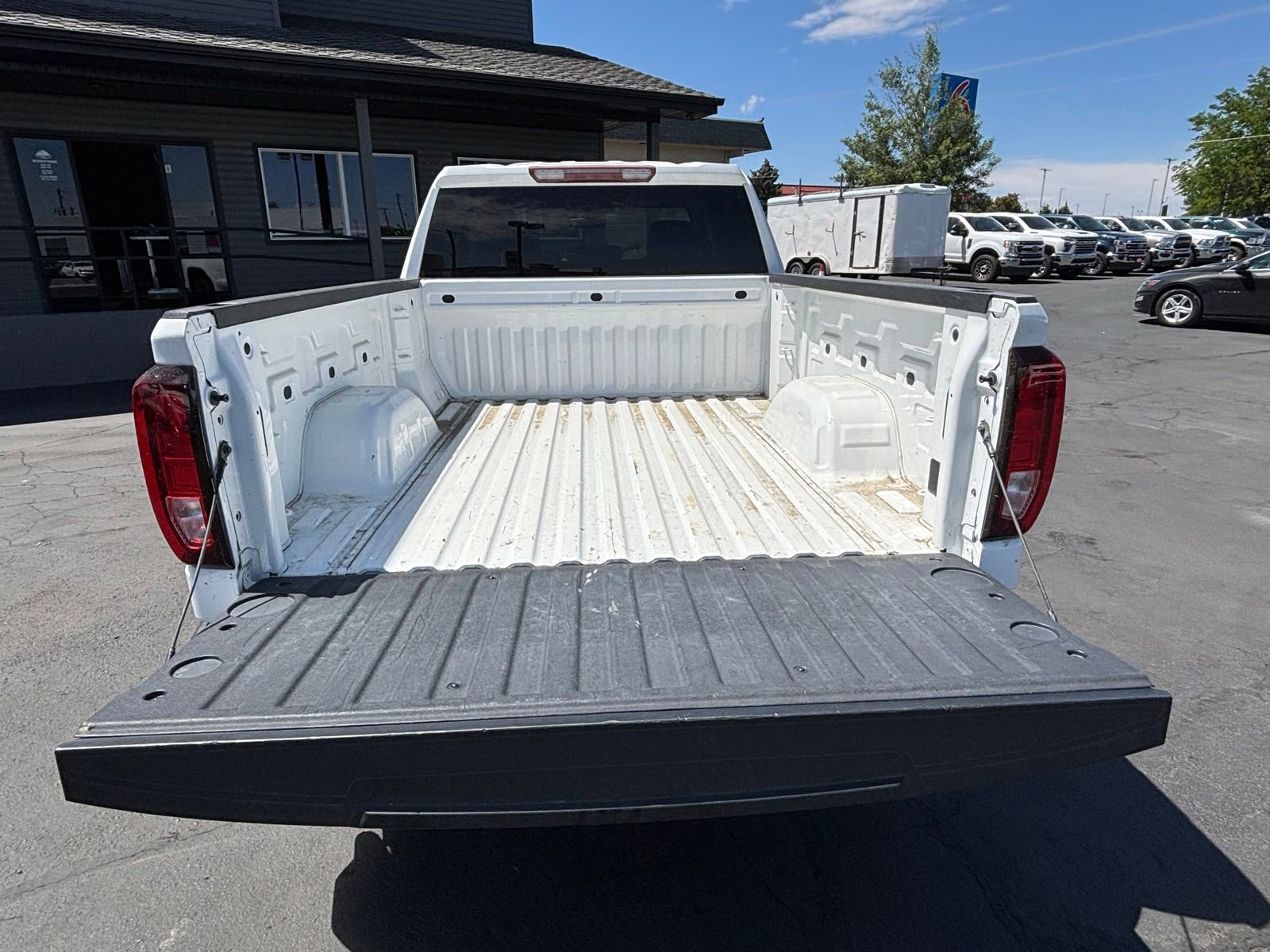 Used 2020 GMC Sierra 1500 Elevation AWD/4WD image 6