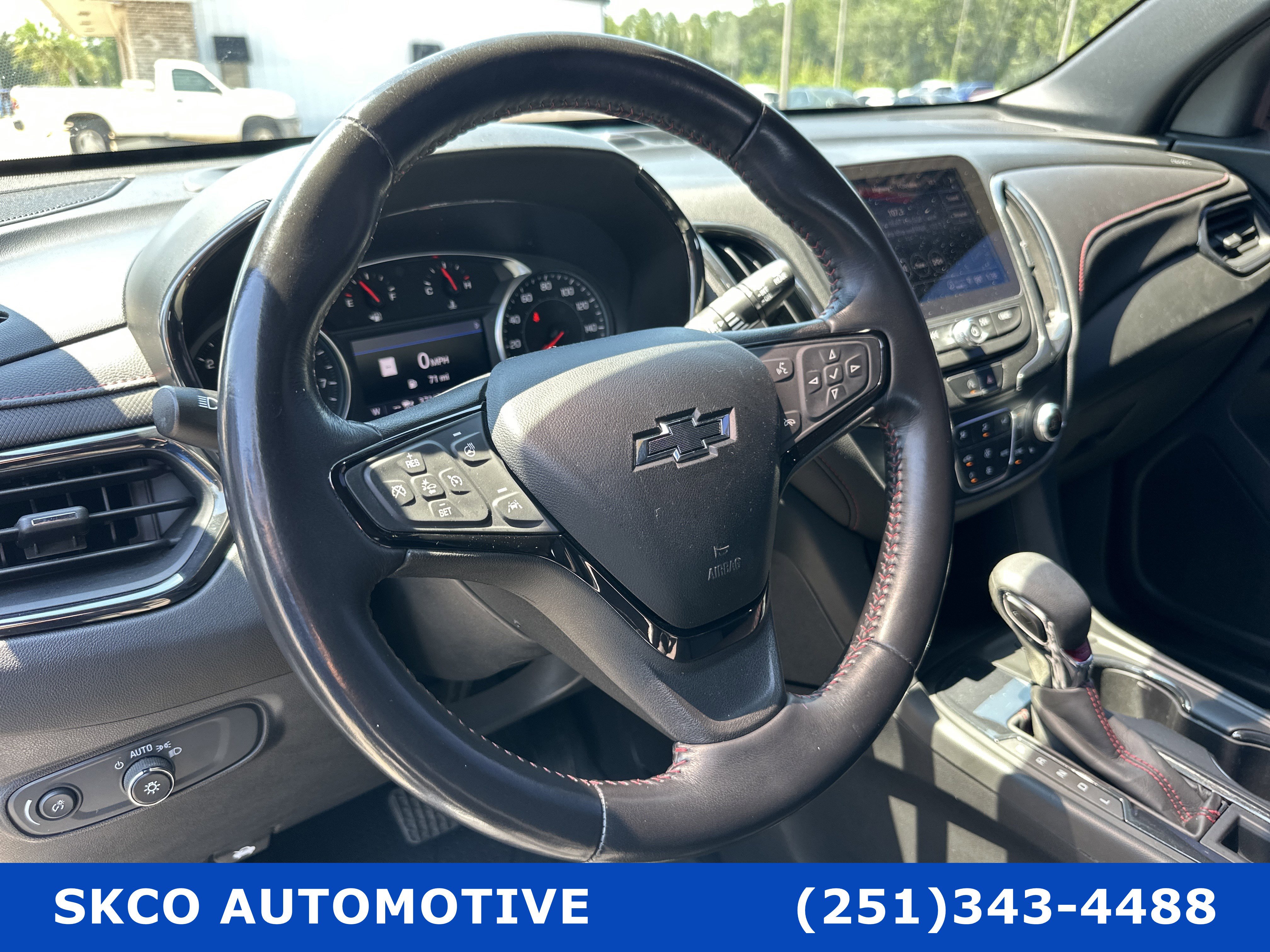 Used 2022 Chevrolet Equinox RS w/ Infotainment Package image 18