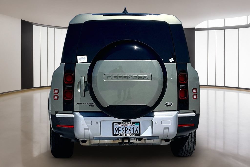 Certified 2023 Land Rover Defender 130 SE AWD/4WD image 5