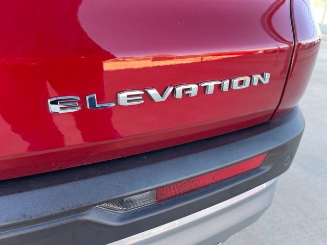 Used 2026 GMC Acadia Elevation w/ Elevation Premium Package FWD image 5