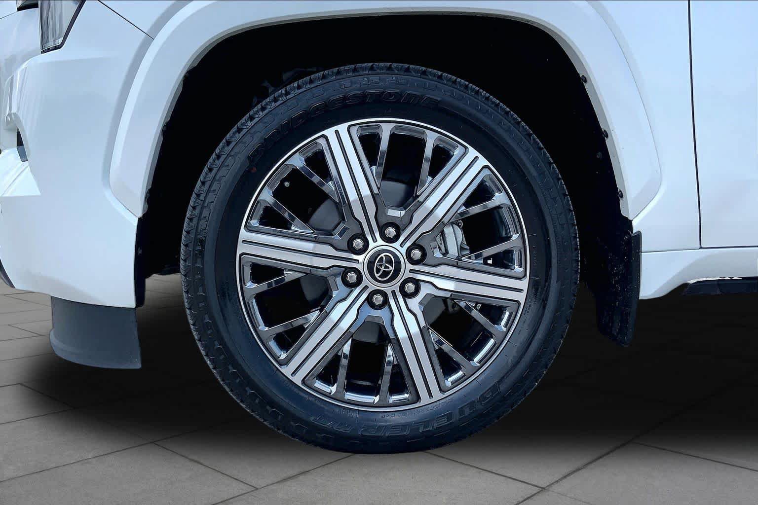 Used 2023 Toyota Sequoia Capstone RWD image 11