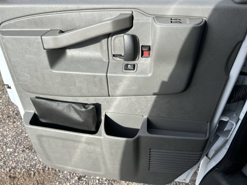 New 2025 GMC Savana 3500 w/ Power Convenience Package RWD image 21