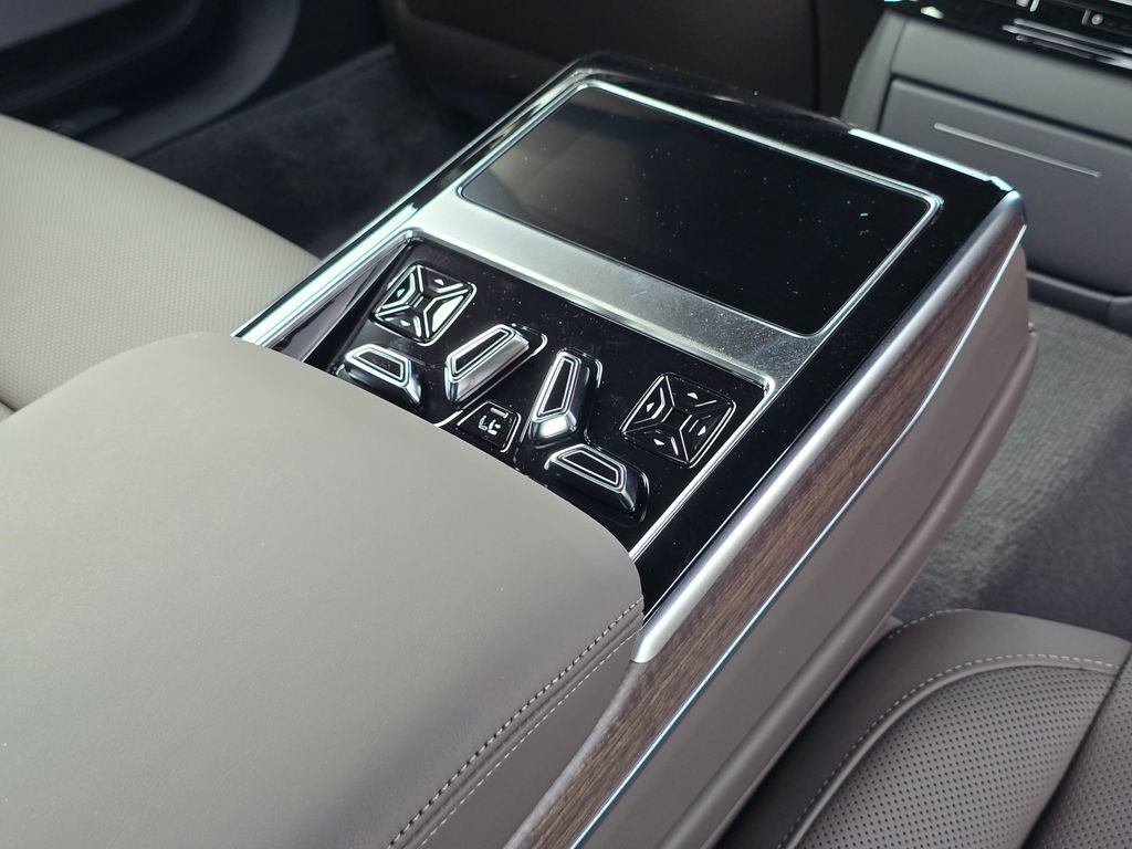New 2026 Audi A8 L 3.0T AWD/4WD image 22