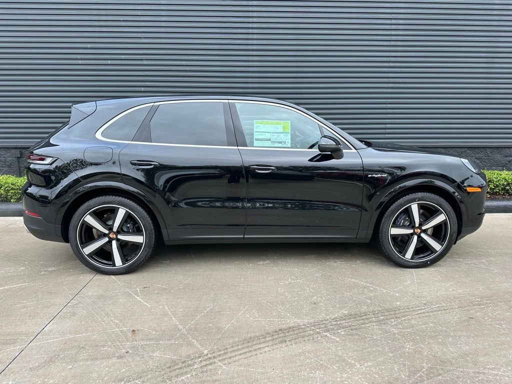 Used 2026 Porsche Cayenne E-Hybrid image 10