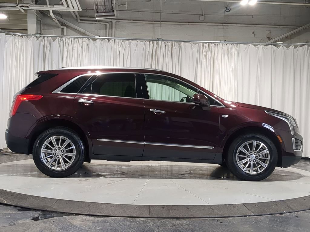 Used 2018 Cadillac XT5 Luxury w/ Driver Awareness Package image 15