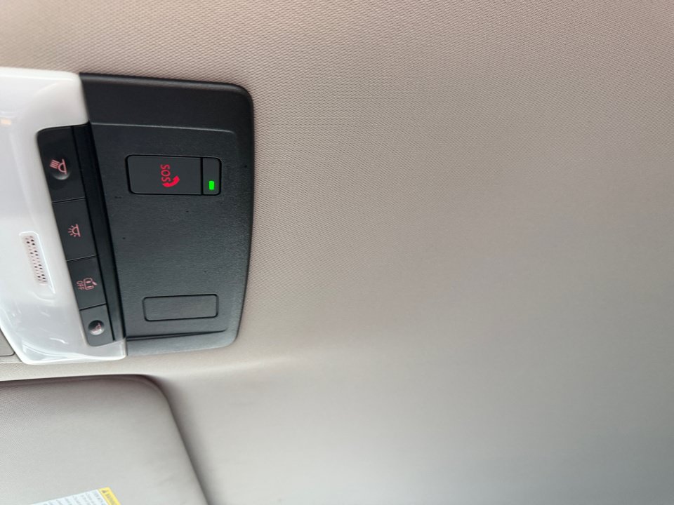 Used 2025 Nissan Pathfinder SL w/ Cargo Package FWD image 21
