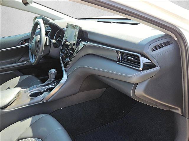 Used 2023 Toyota Camry SE w/ Convenience Package FWD image 18