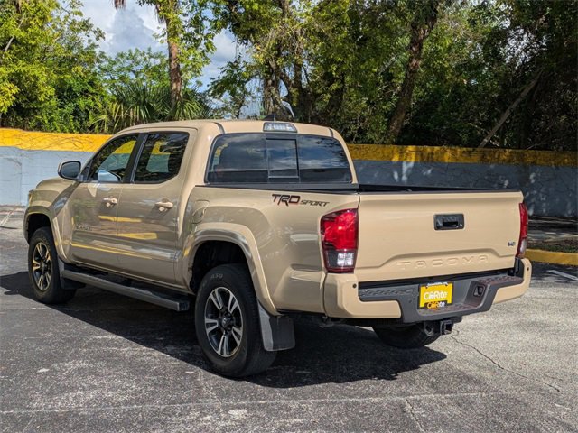 Used 2018 Toyota Tacoma TRD Sport image 7