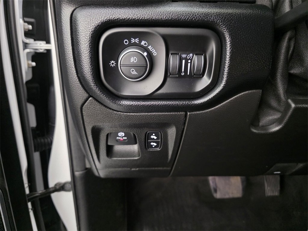 Certified 2020 RAM 1500 Laramie w/ Off Road Group image 26