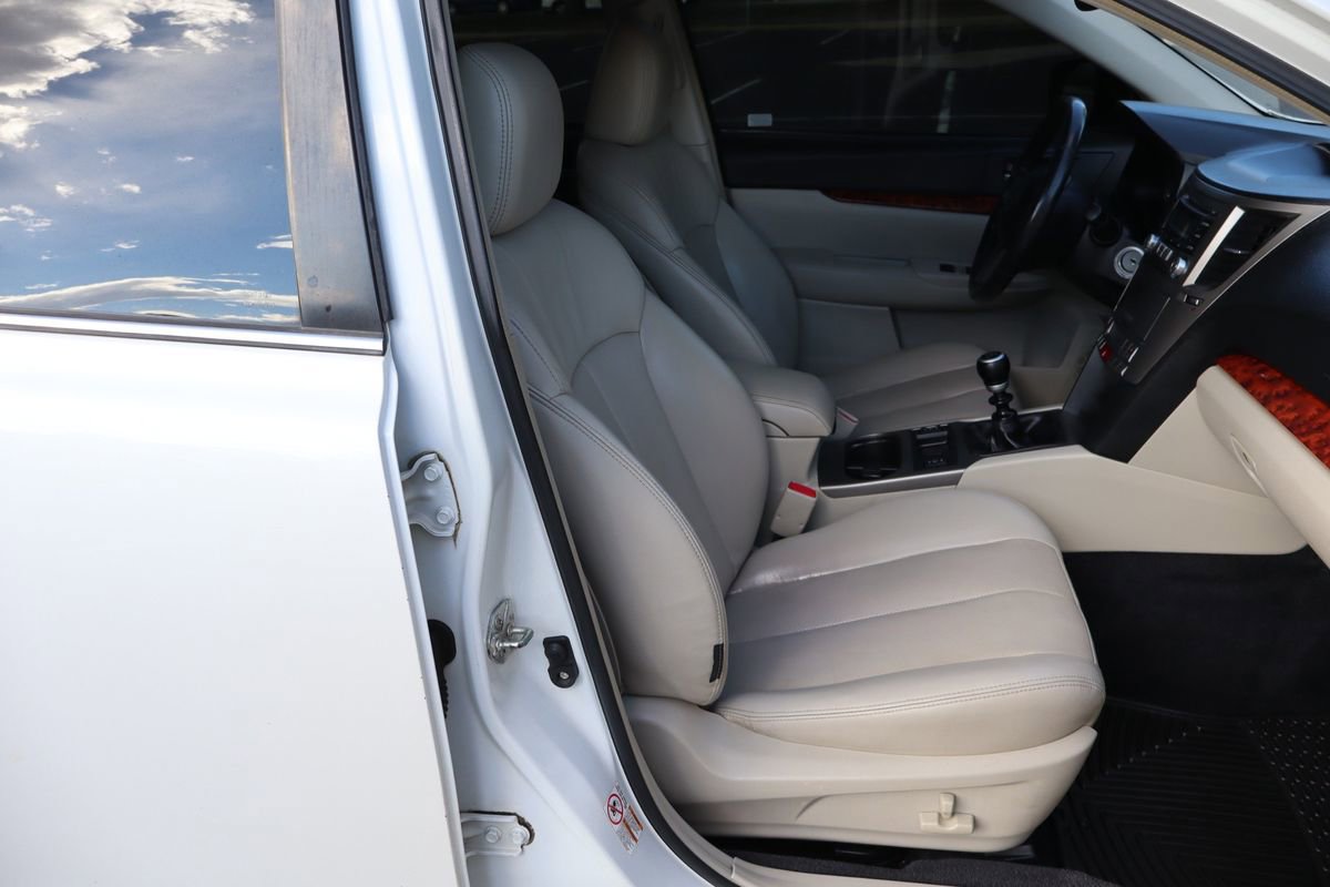 Used 2010 Subaru Legacy 2.5GT Limited image 22