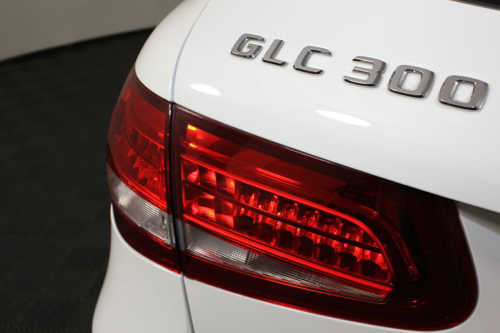 Used 2016 Mercedes-Benz GLC 300 4MATIC image 11