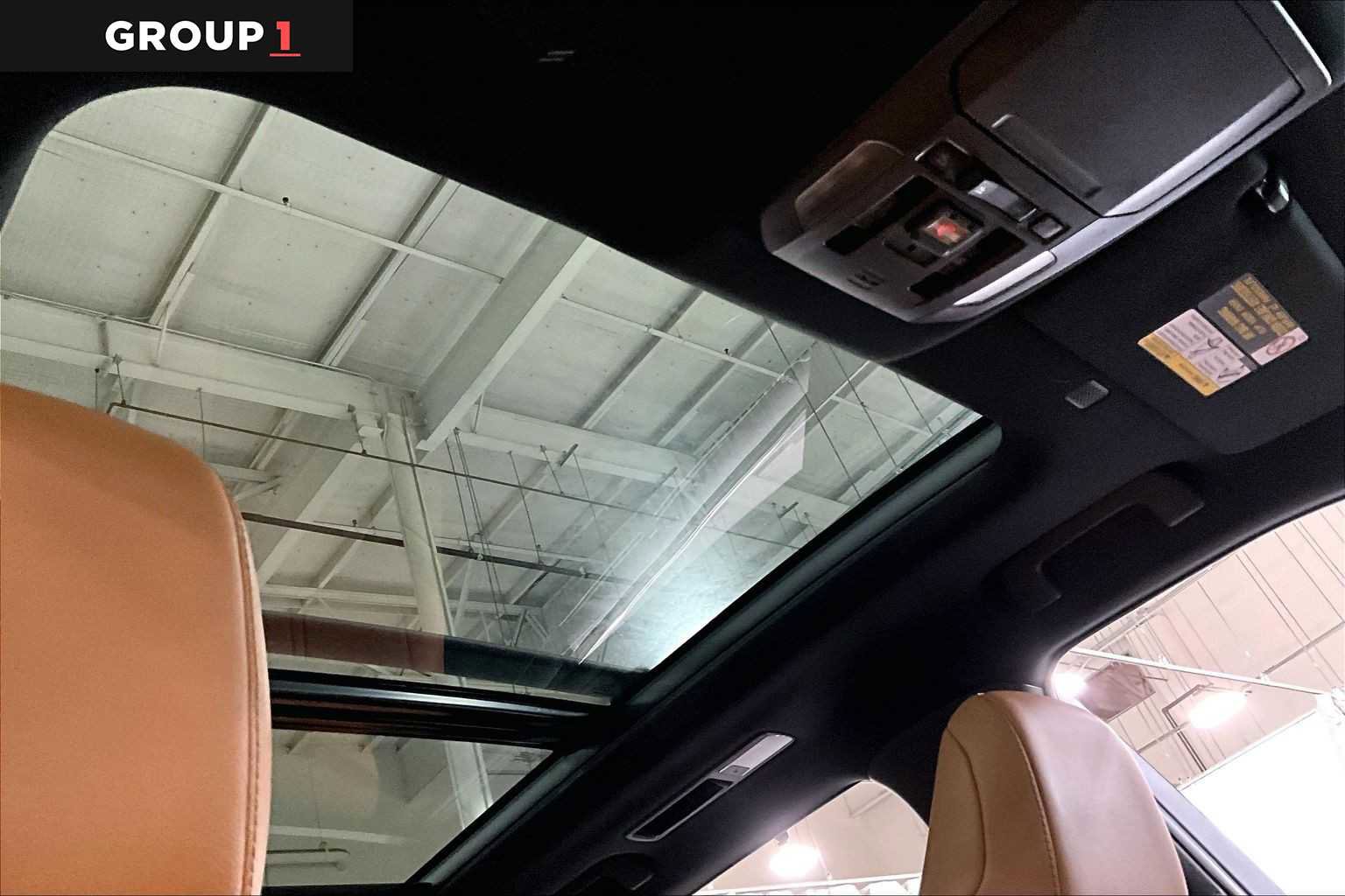 Used 2020 Toyota Highlander Platinum AWD/4WD image 14