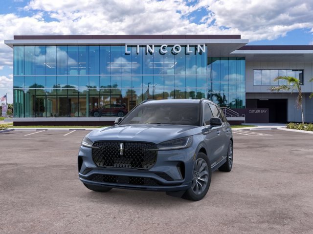 New 2026 Lincoln Aviator 2WD image 2