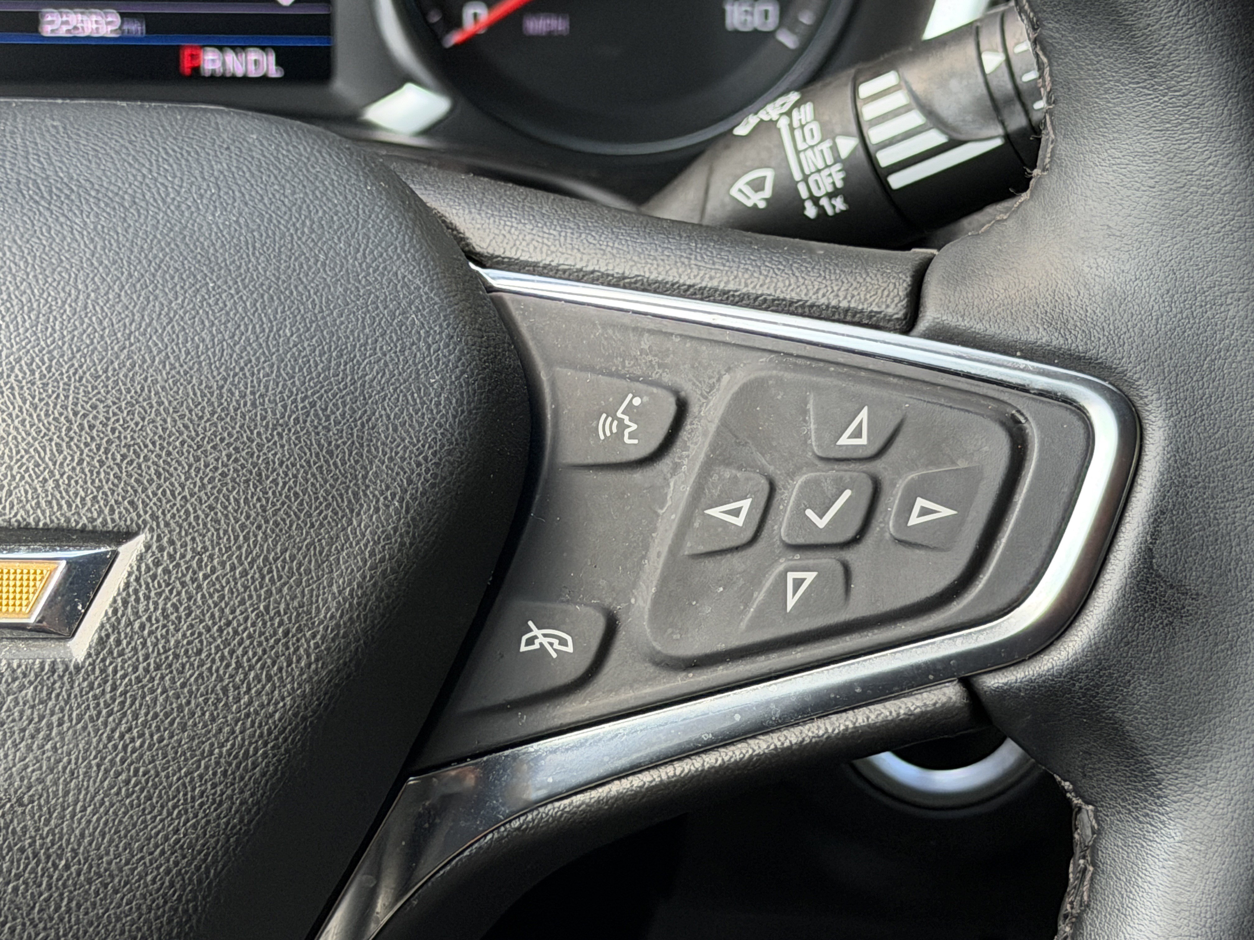 Used 2024 Chevrolet Equinox LT FWD image 31