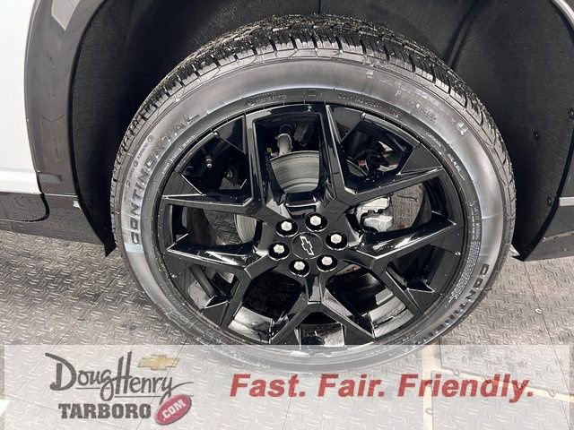 New 2026 Chevrolet Traverse RS w/ LPO, Floor Liner Package FWD image 22