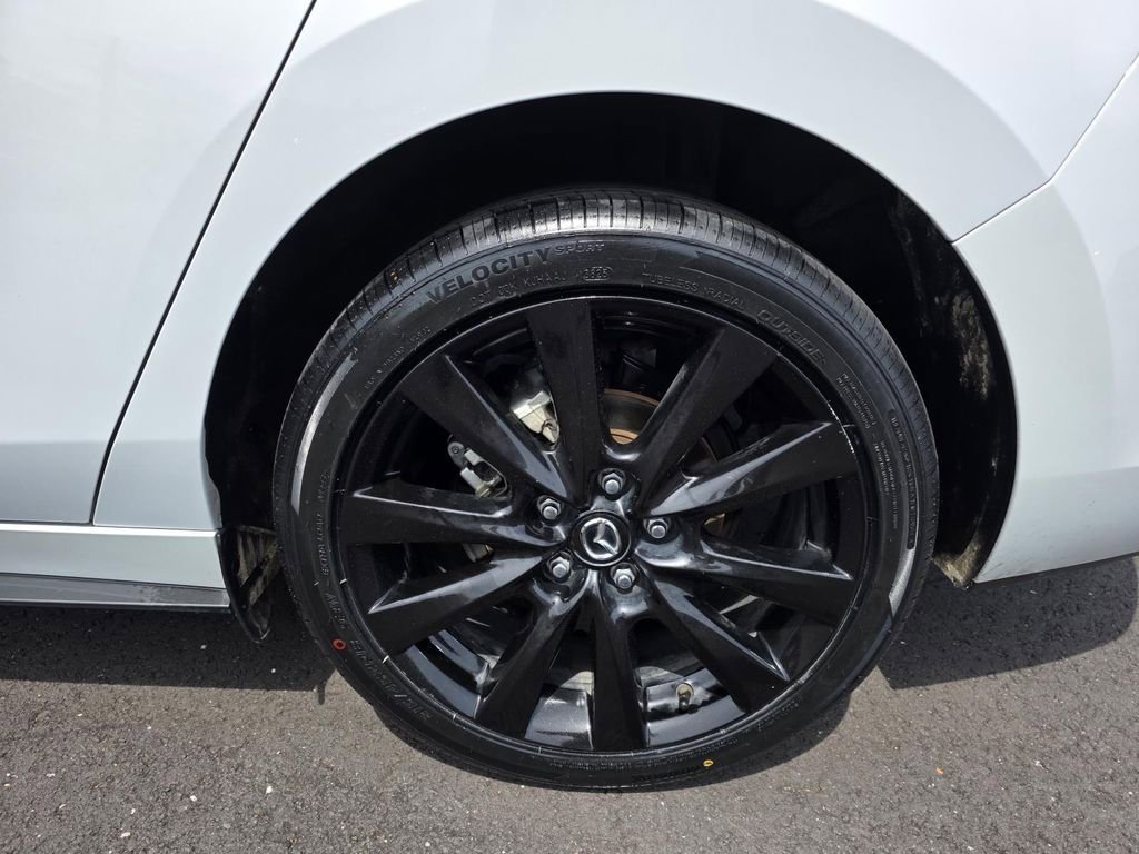 Used 2024 MAZDA MAZDA3 s FWD image 10