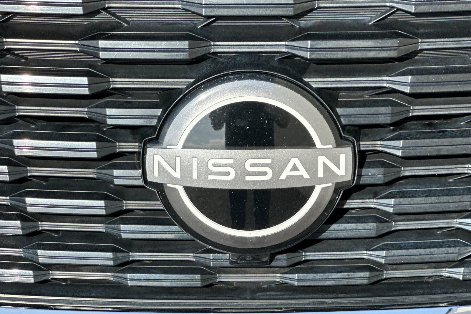 Used 2023 Nissan Rogue S FWD image 38