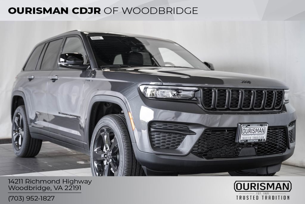 New 2025 Jeep Grand Cherokee 4WD image 1