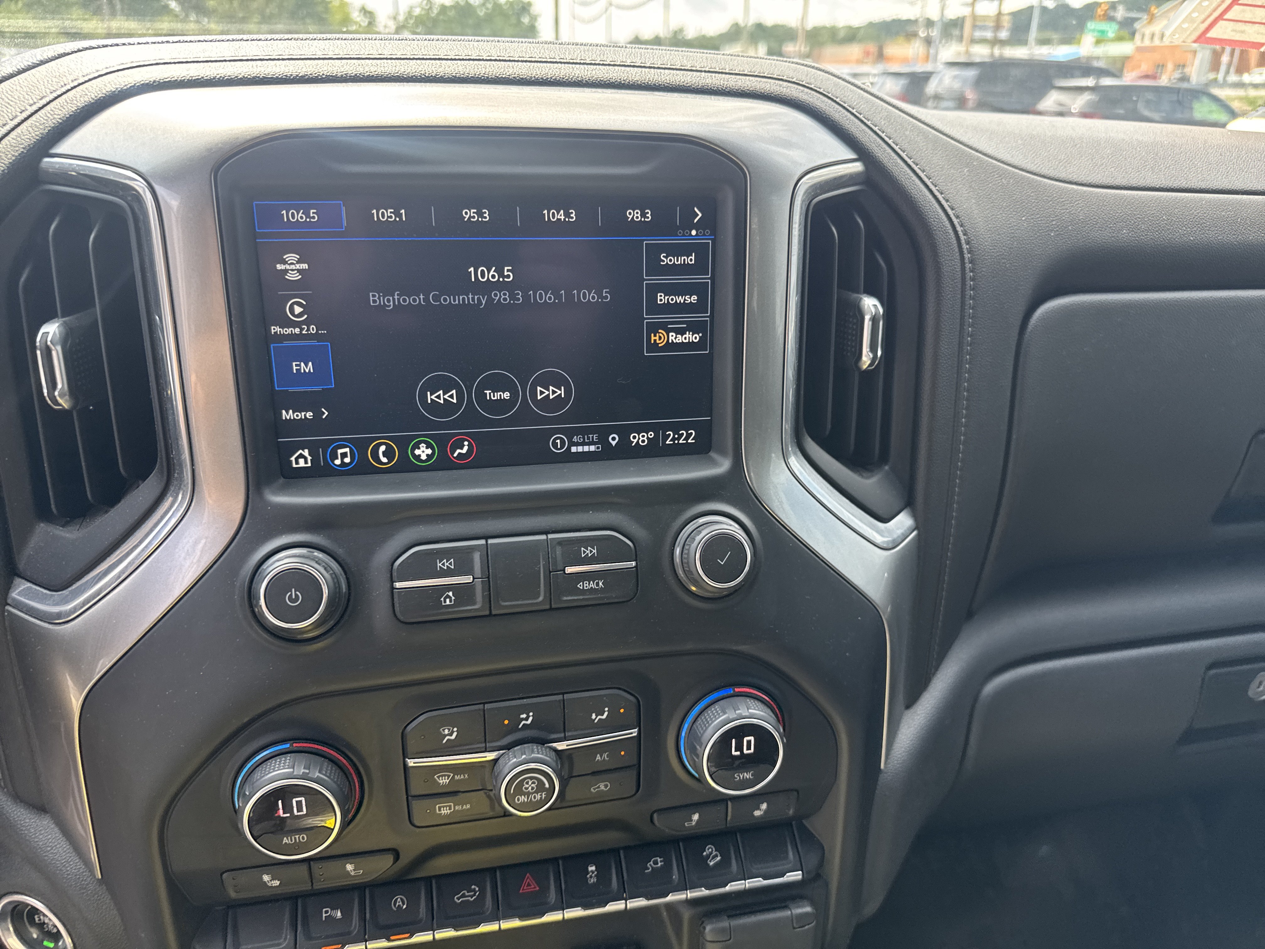 Used 2021 Chevrolet Silverado 1500 LT Trail Boss w/ Convenience Package II AWD/4WD image 23