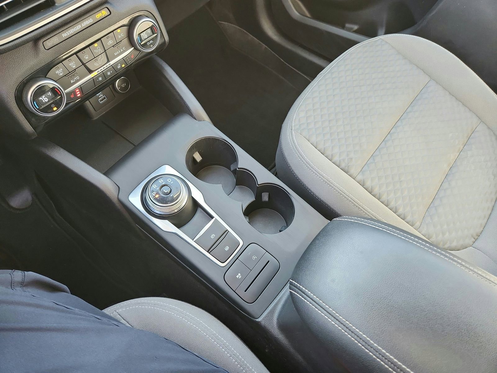 Used 2021 Ford Escape SE w/ Convenience Package image 14