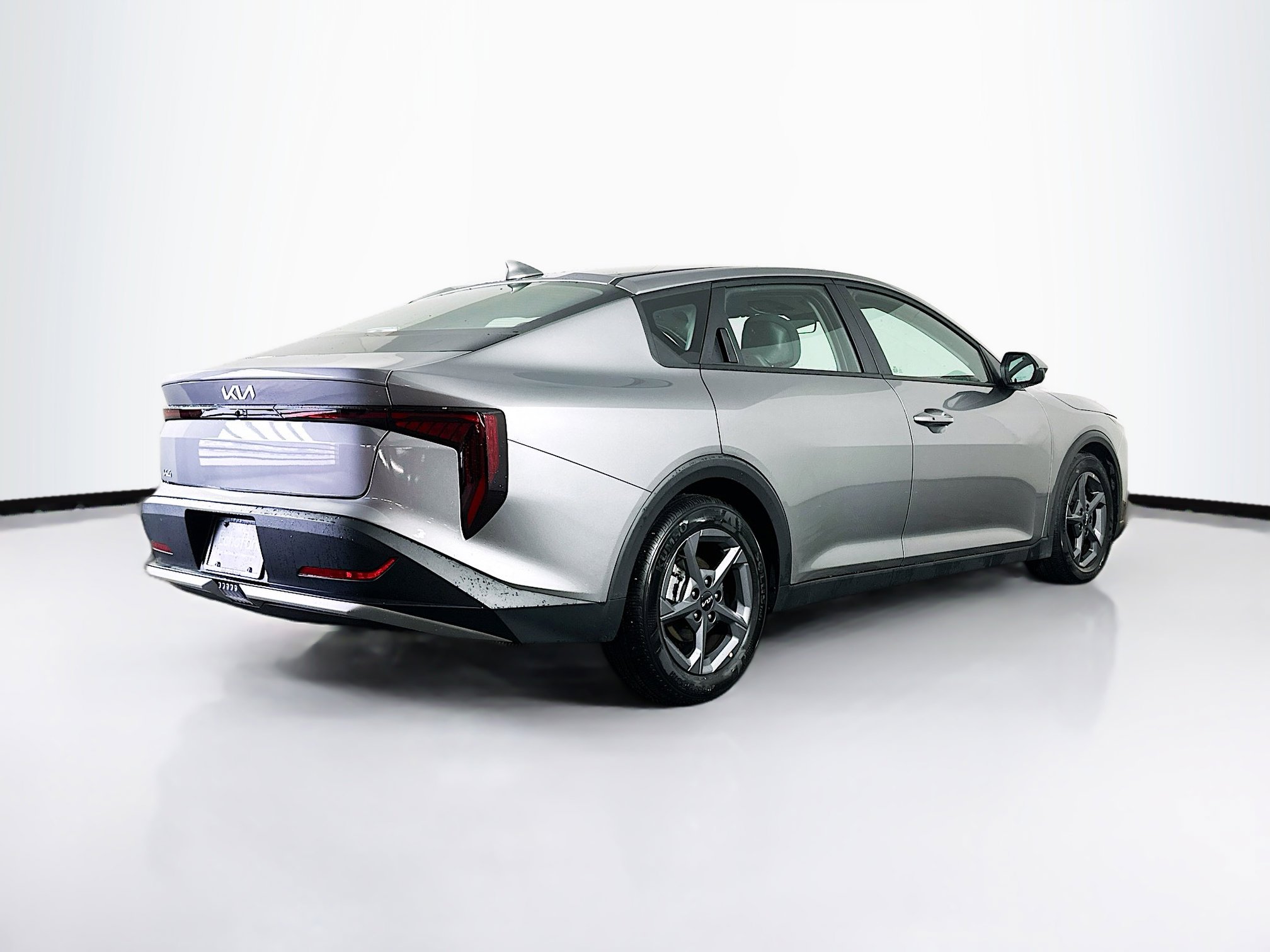 Used 2025 Kia K4 LXS image 9