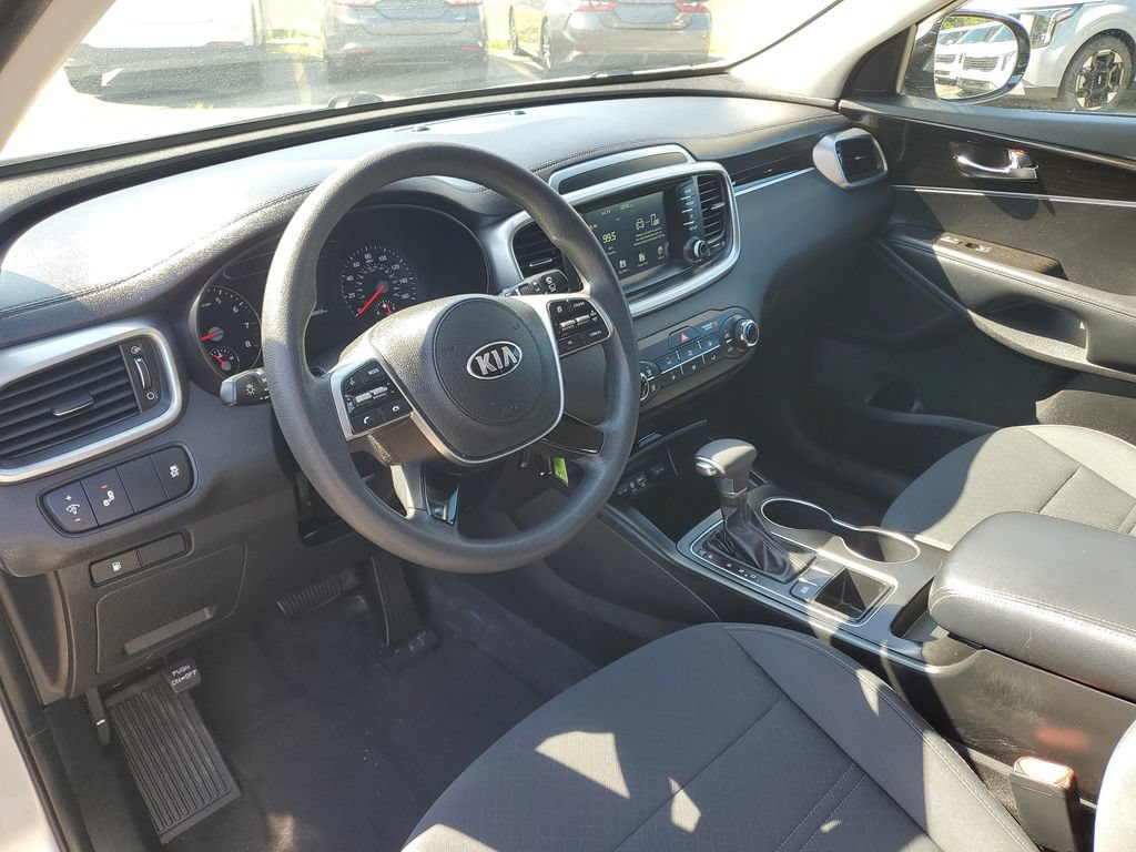 Used 2019 Kia Sorento FWD image 8