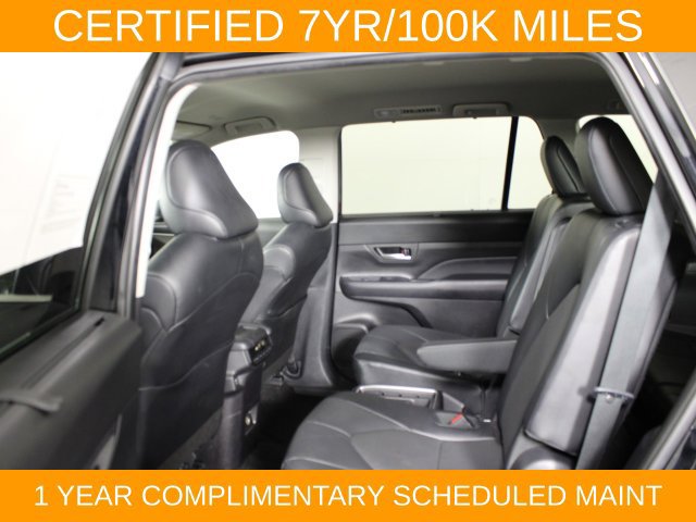 Used 2025 Toyota Grand Highlander AWD image 15