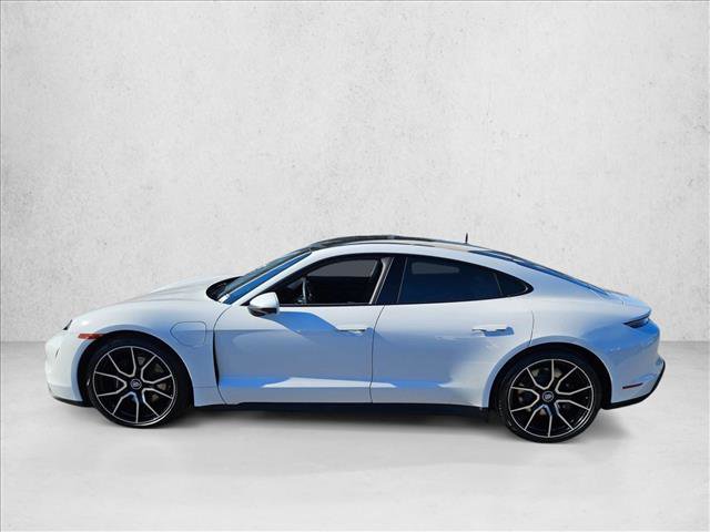 Used 2023 Porsche Taycan image 9
