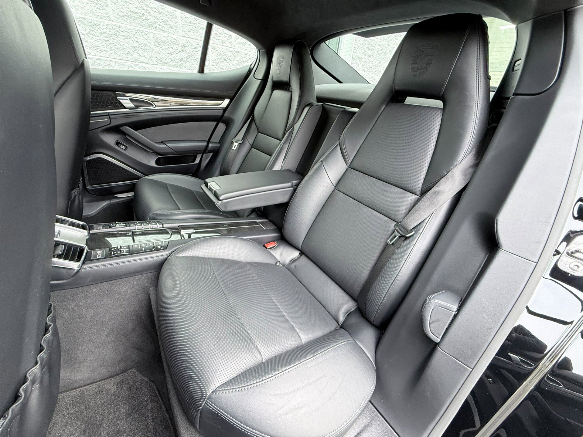 Used 2014 Porsche Panamera AWD/4WD image 45