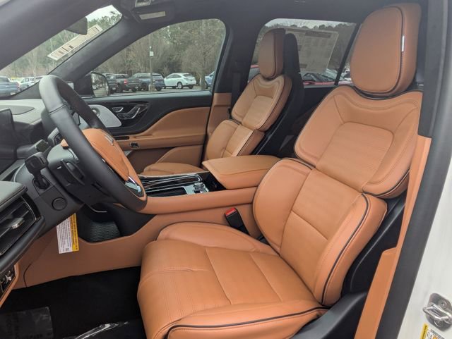 New 2026 Lincoln Aviator Black Label w/ Jet Appearance Package image 19