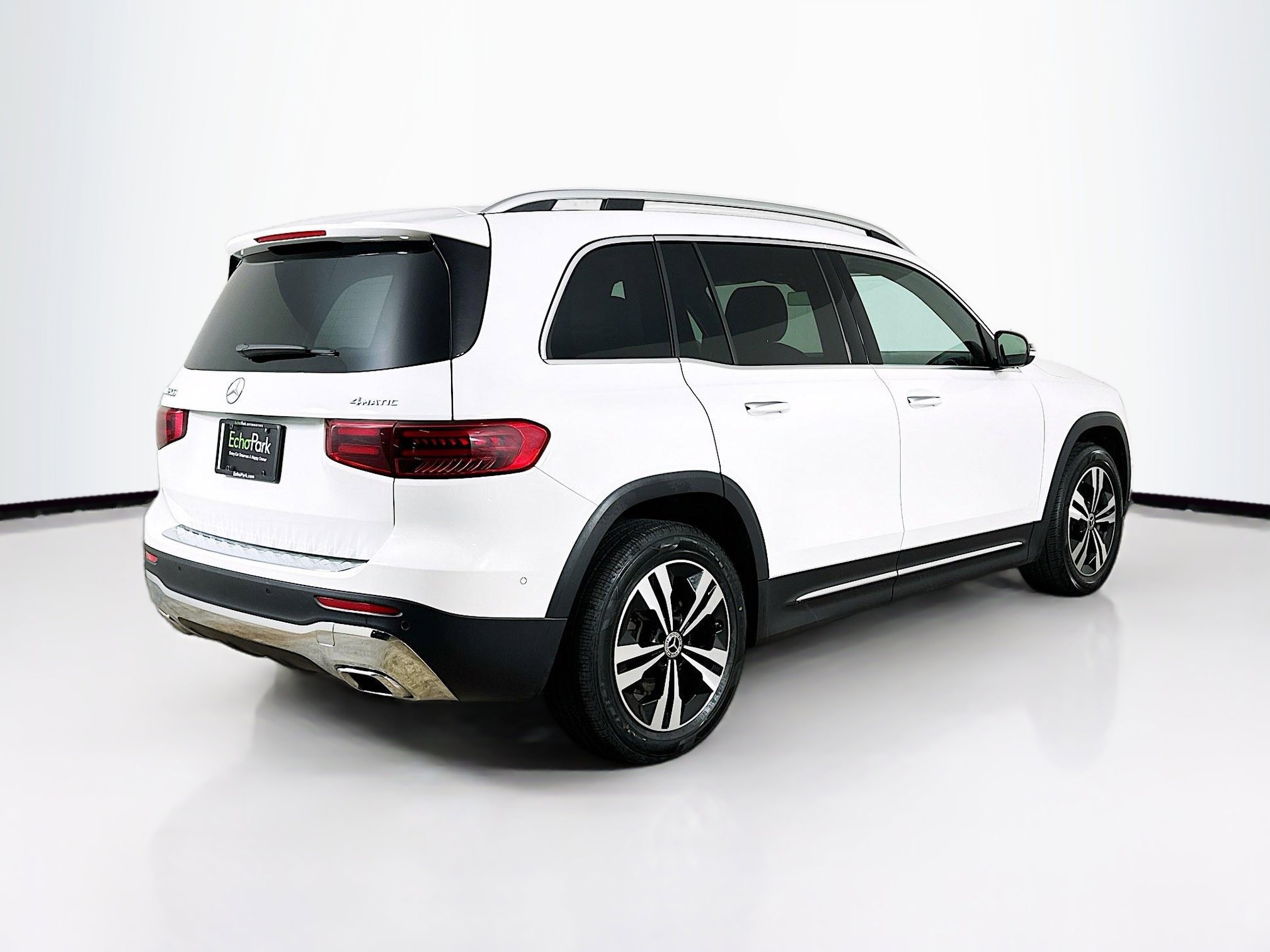 Used 2024 Mercedes-Benz GLB 250 4MATIC image 9