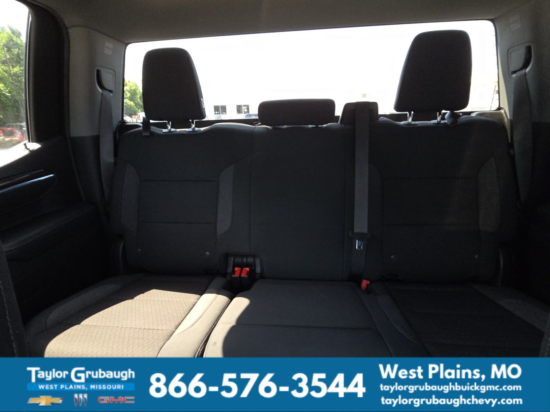 Used 2023 Chevrolet Silverado 1500 LT w/ Protection Package AWD/4WD image 26