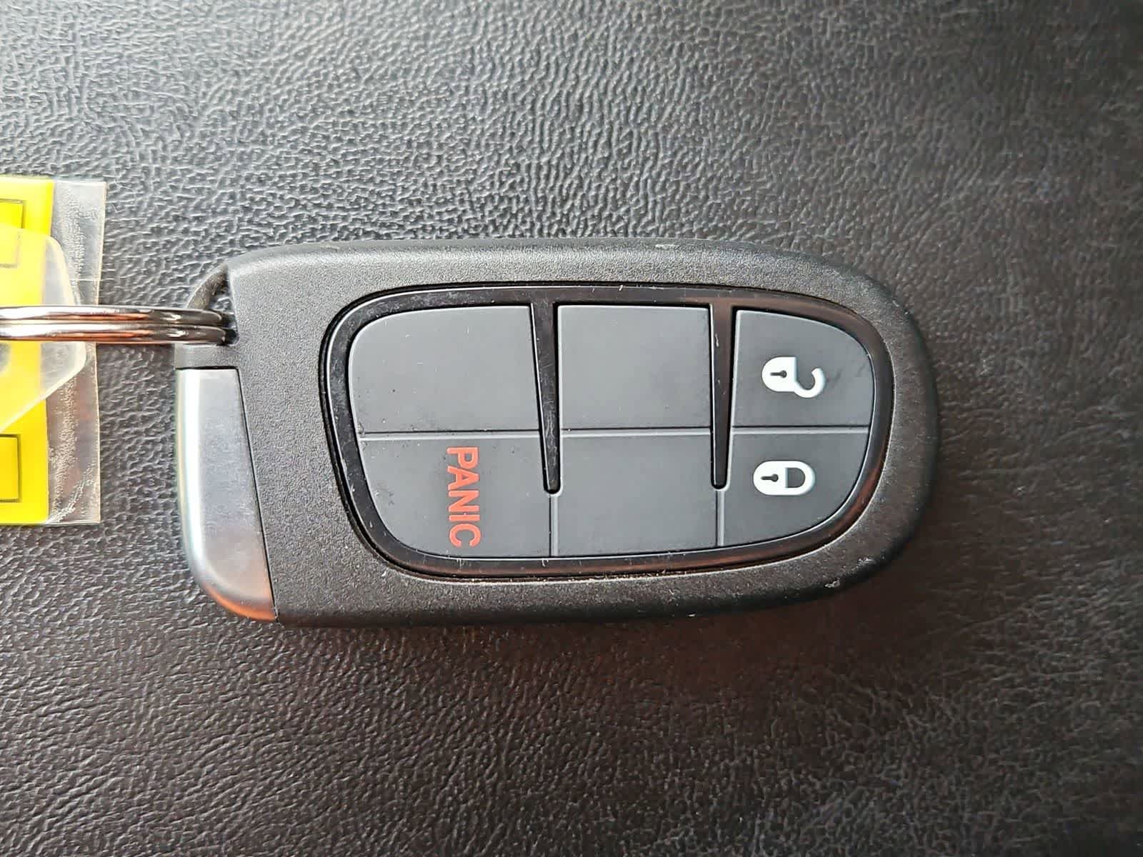 Used 2019 Jeep Cherokee Limited AWD/4WD image 35