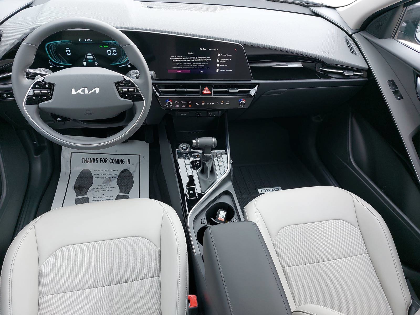 New 2026 Kia Niro EX FWD image 9