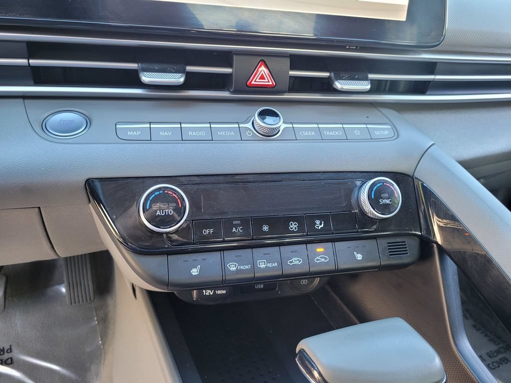 Used 2023 Hyundai Elantra SEL w/ Convenience Package FWD image 20