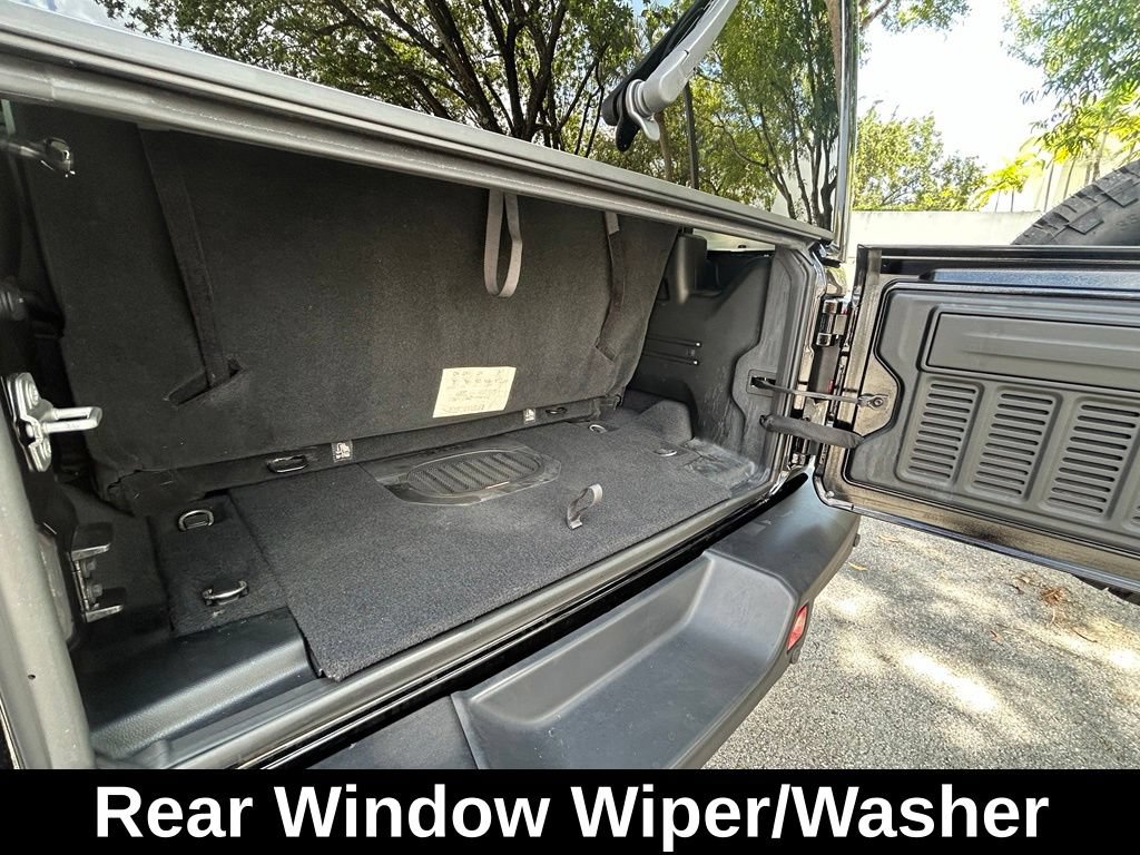 Used 2018 Jeep Wrangler Rubicon AWD/4WD image 34