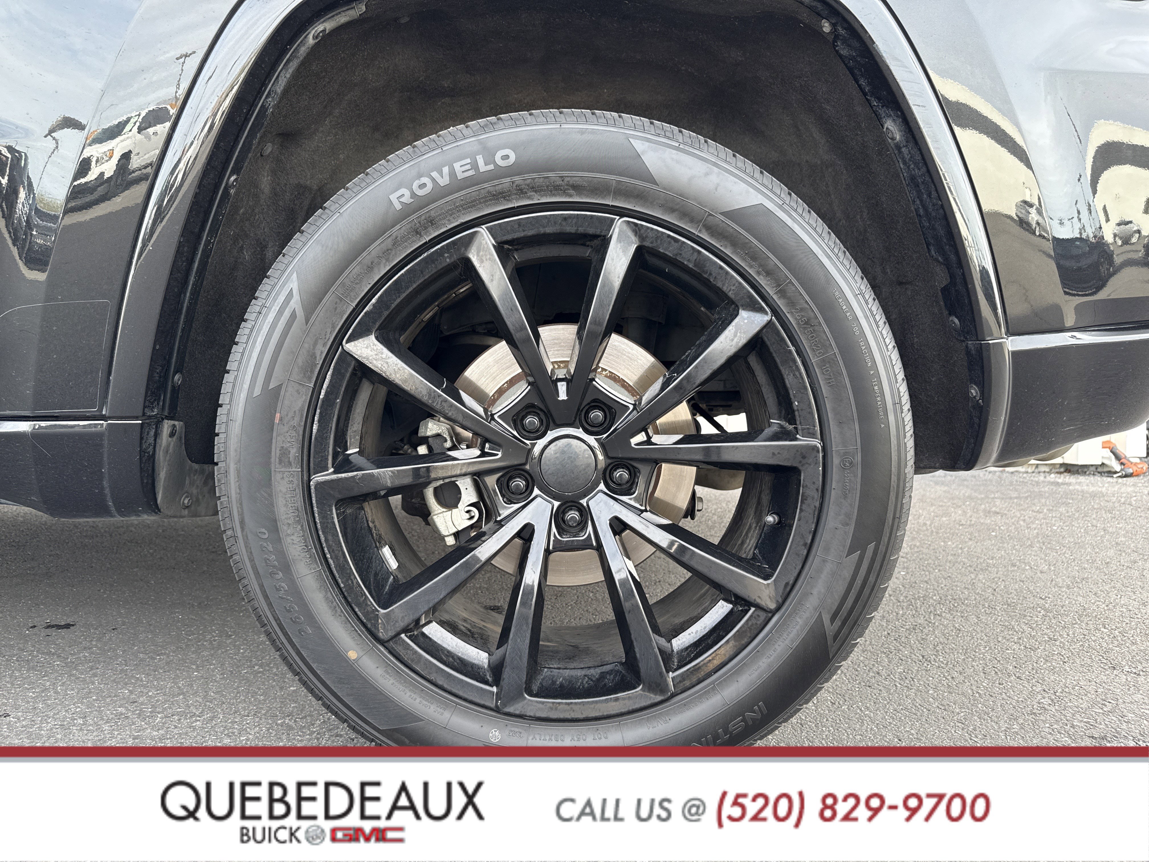 Used 2015 Jeep Grand Cherokee Overland image 3