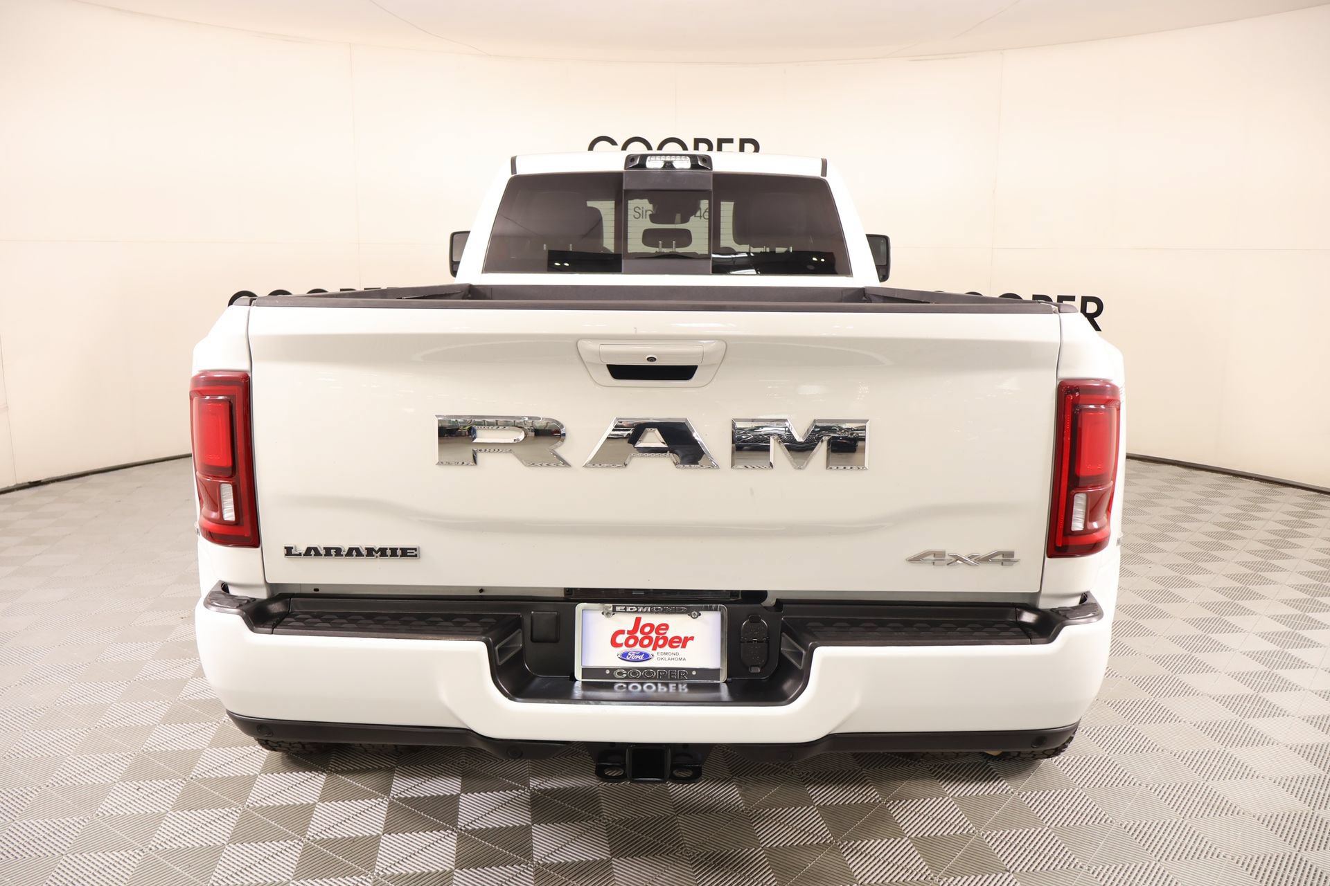 Used 2026 RAM 3500 Laramie w/ Sport Appearance Package AWD/4WD image 22
