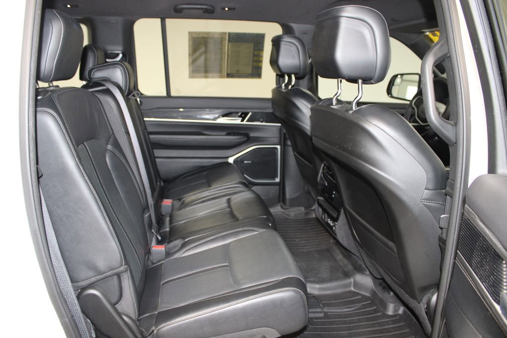 Used 2022 Jeep Wagoneer Series II image 34