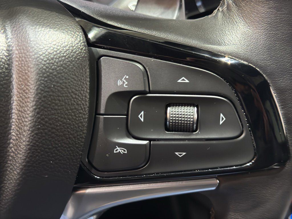 Used 2024 Buick Enclave Avenir image 29