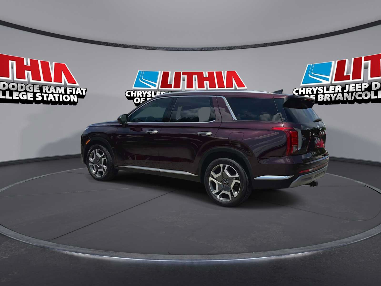 Used 2023 Hyundai Palisade Limited FWD image 6