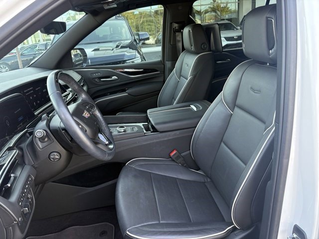 Certified 2024 Cadillac Escalade ESV Sport w/ Touring Package image 17