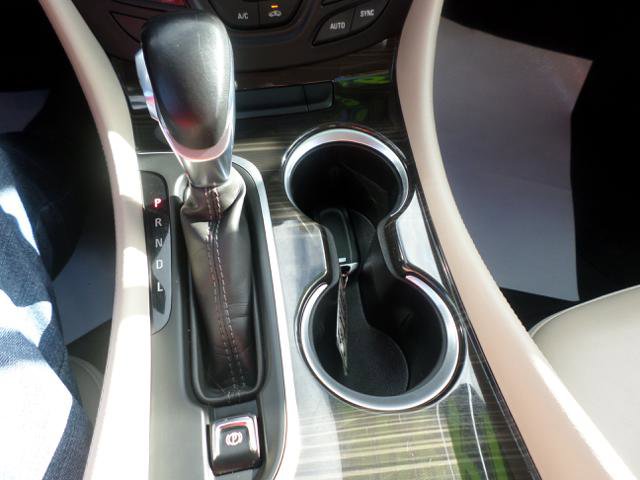 Used 2020 Buick Envision Essence AWD/4WD image 17
