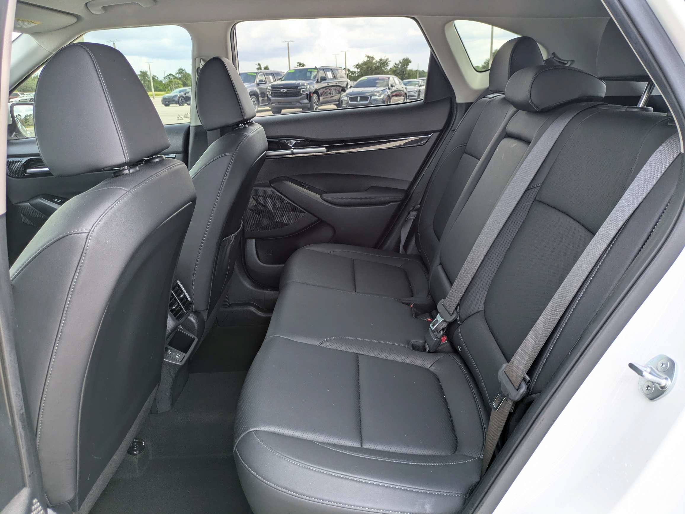 Certified 2024 Kia Seltos EX FWD image 15
