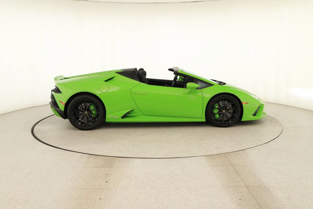 Used 2022 Lamborghini Huracan EVO RWD image 8