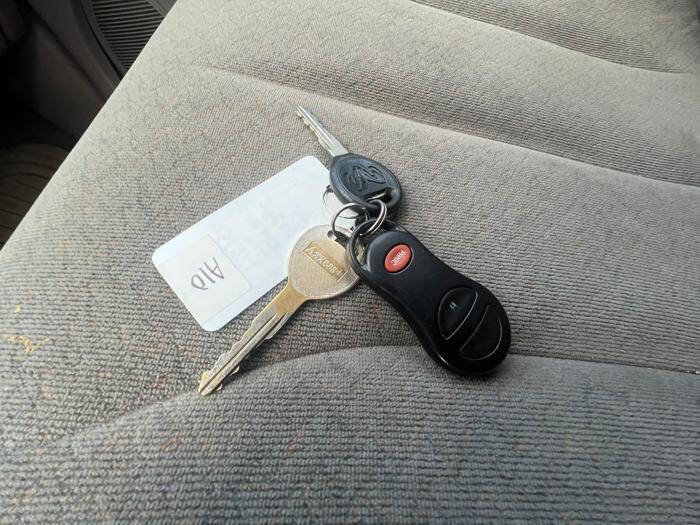 Used 2003 Dodge Caravan Sport FWD image 39